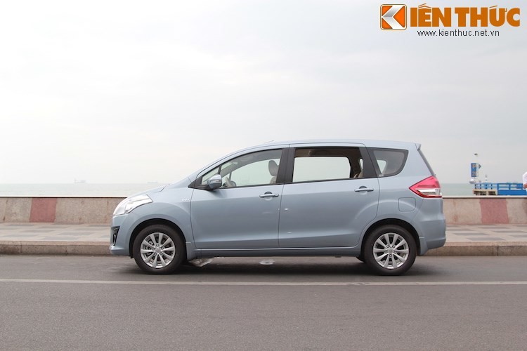 Xe oto 7 cho Suzuki Ertiga ha gia chi 549 trieu tai VN-Hinh-6